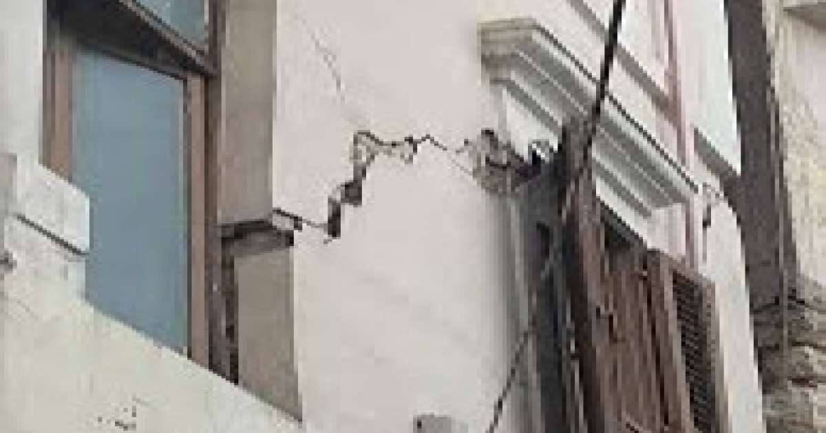 إخلاء مدرسة التريبونال بالعاصمة وإعادة إسكان العائلات المتضررة