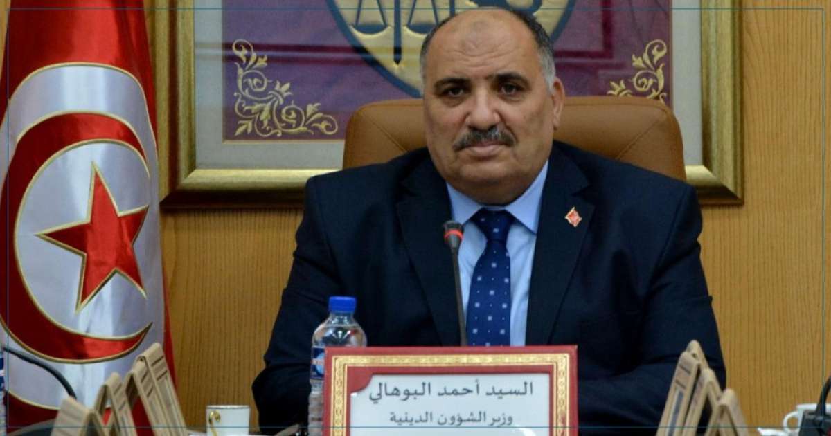 وزير الشؤون الدينية يؤكد ضرورة الصيانة الدورية لدور العبادة