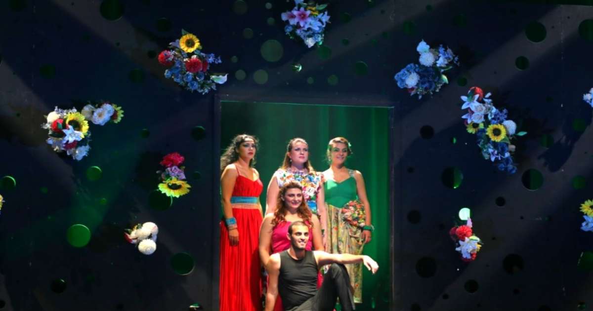 حين تُسرق الباء من البشر: رحلة دنيا في مسرح ليلى طوبال