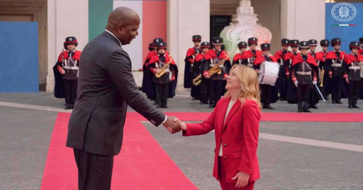 لقاء جورجيا ميلوني ورئيس الموزمبيق يتحول إلى ترند عالمي