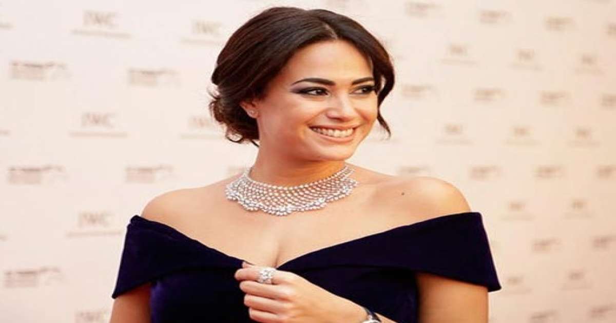 هند صبري تكشف أسباب غيابها عن الساحة الفنية